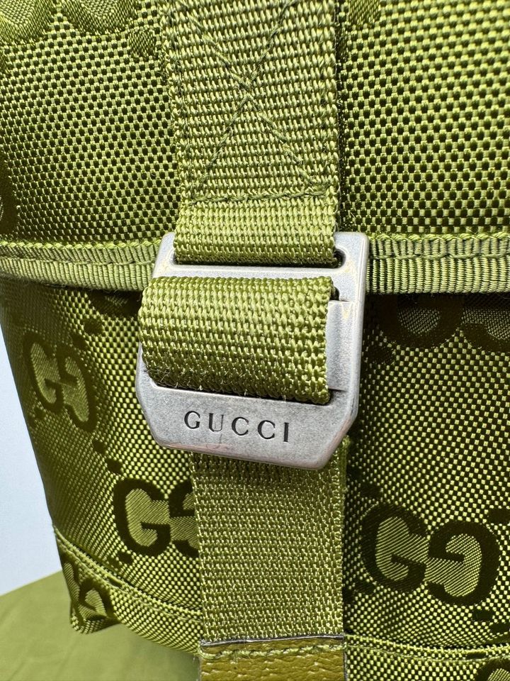 Gucci Damen Tasche Rucksack Backpack Grün Neu in Wolnzach