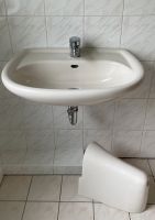 Waschbecken mit Armatur und Halbsäule Niedersachsen - Haverlah Vorschau