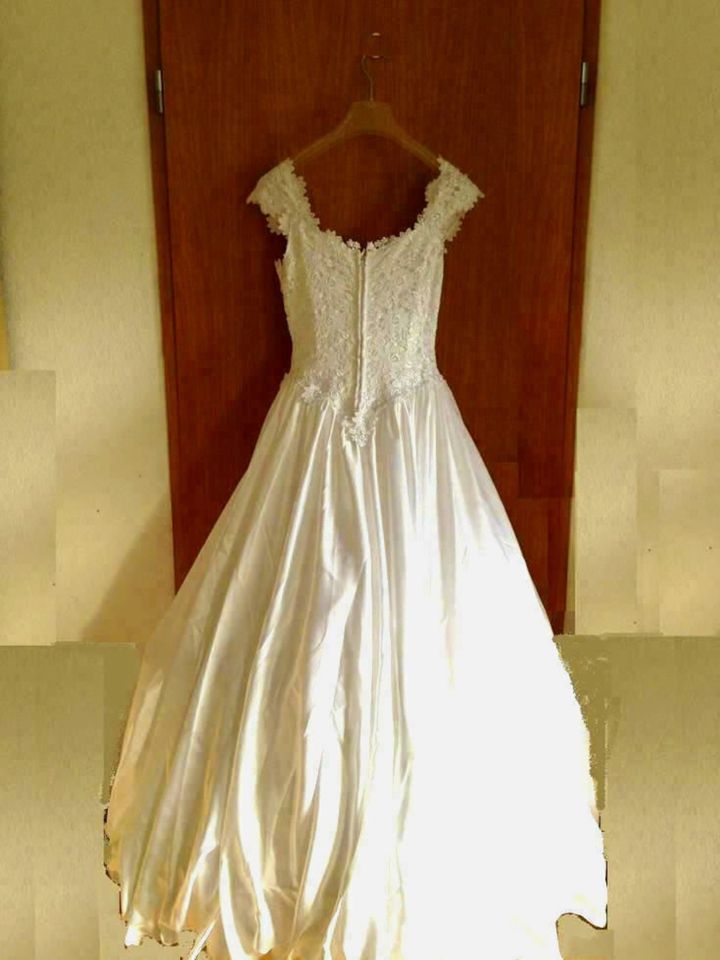 Brautkleid ital. 3D Spitze Satin 36 38 Hochzeitskleid weiß in Baumholder