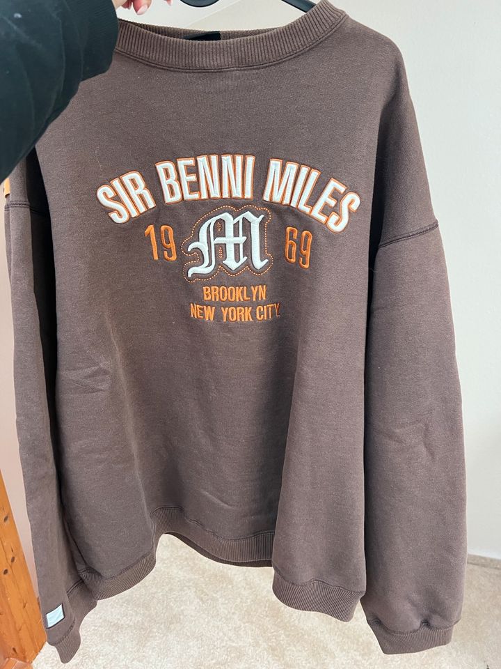 Oversized Vintage Hoodie Sir Benin Miles in Neumünster