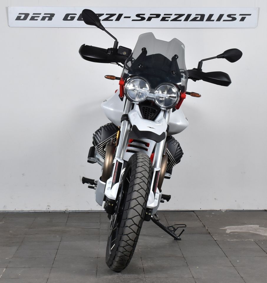 Moto Guzzi V85 Giallo Mojave noch keine 2 Jahre alt in Laer