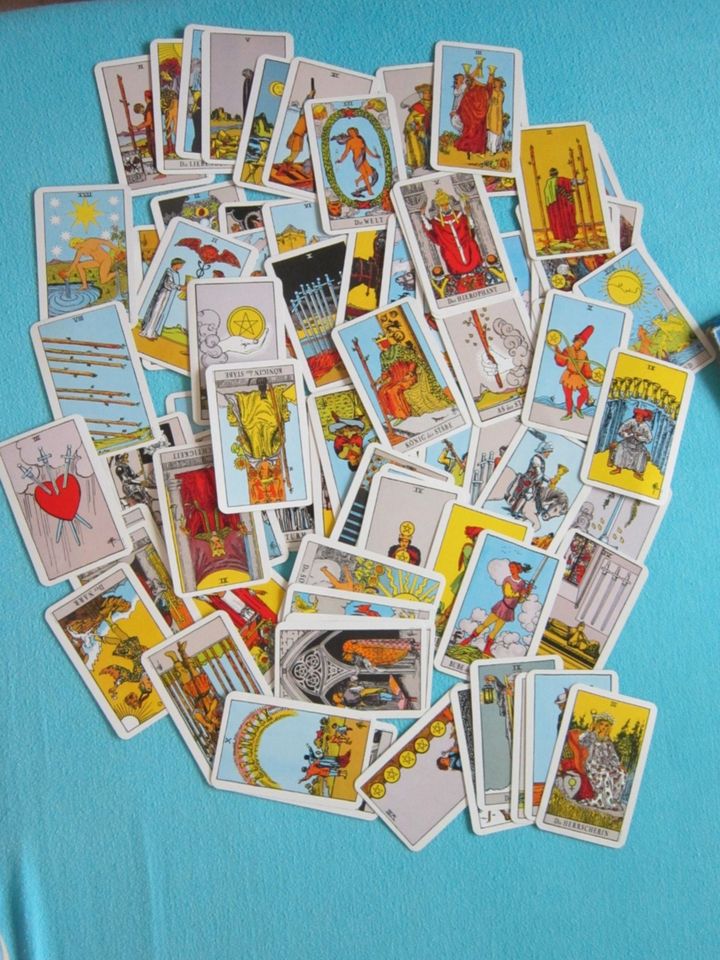 Rider-Waite-Tarot-Karten mit Handbuch mit Originalverpackung für in Dresden