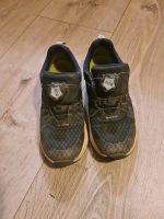 Vado Turnschuhe Sneaker Schnellverschluss schwarz Gr. 34 Goretex Nordrhein-Westfalen - Remscheid Vorschau