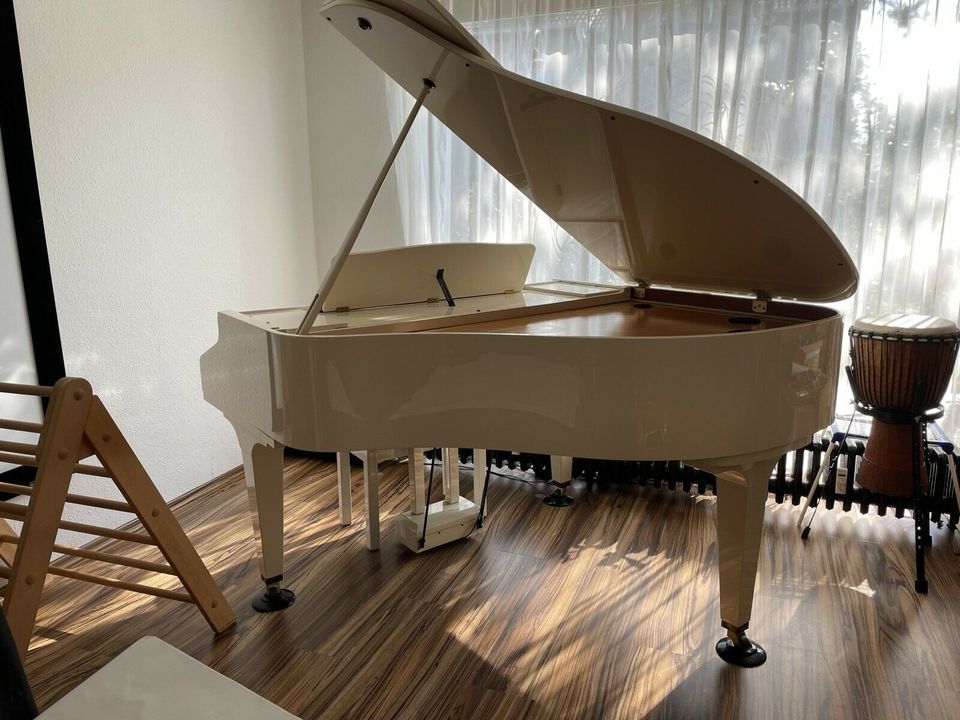 Weiße Flügel Kawai CP 205 - Klavier -E Piano - Unikat - NP25000€ in Ratingen