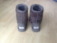 Uggs Boots Gr 38 Classic short grau Hessen - Marburg Vorschau