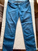 Bonita Jeans in blau mit seitlichen dunkelblauen Bise in Größe 48 Hessen - Niddatal Vorschau