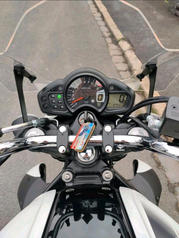 Suzuki Gladius SFV 650 Motorrad ABS in Pegnitz