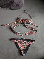 Calzedonia Bikini bunt Blumen neuwertig A-Körbchen Hessen - Wartenberg Vorschau