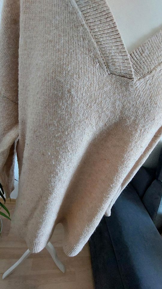 Schöner Pullover, Pulli, Sweatshirt  Größe XL in Köln