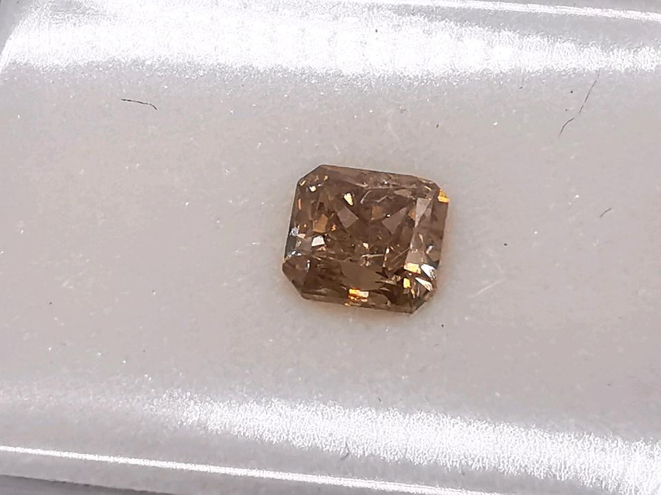 Diamant 0,50 ct AIG Zertifikat Gelb Braun Radiant Yellow Brown in Herne