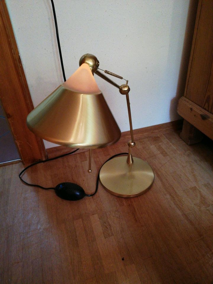 Stehlampe Schreibtischlampe dimmbar Gold 2-fach verstellbar in Falkenberg