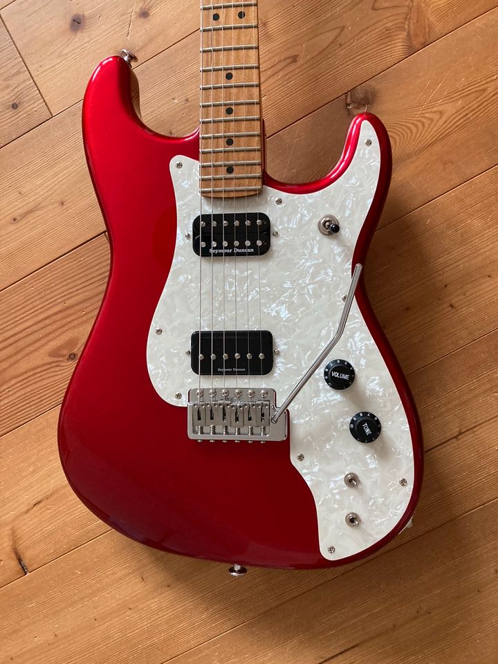 Partscaster Candy Apple Red - Fender Roasted Maple Neck in Hemsbach