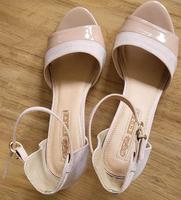 Buffalo Sandalen Sandalette Hochzeit Gr. 39 Beige NEU Nordrhein-Westfalen - Krefeld Vorschau