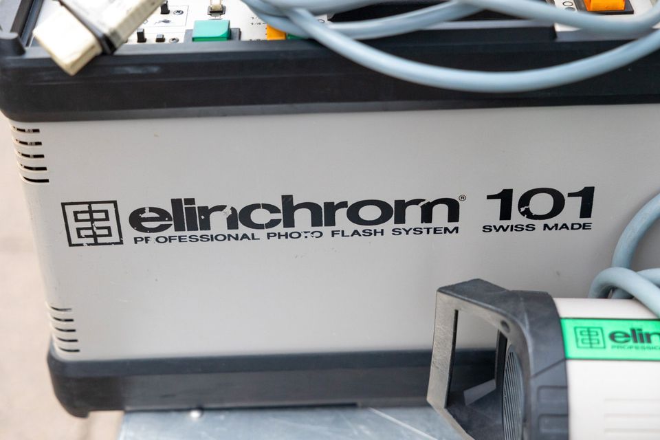 Elinchrom Blitzanlage  2 Generatoren 3 Blitzköpfe in Hamburg