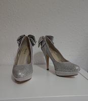 Menbur High Heels Silber/ Schleifendetails Baden-Württemberg - Ulm Vorschau