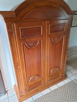 Kleiderschrank Schrank Shabby Vintage alt DIY Nussbaum Niedersachsen - Aerzen Vorschau