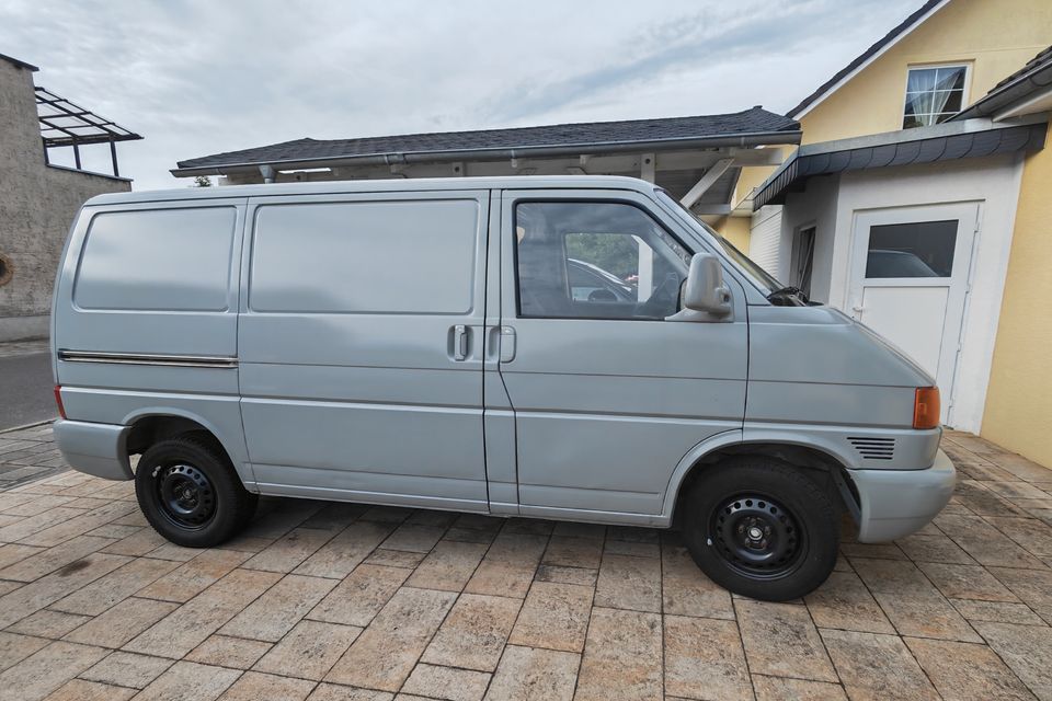 VW T4 Transporter in Dessau-Roßlau