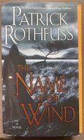 The Name of the Wind, Patrick Rothfuss, Kingkiller Chronicles Baden-Württemberg - Kornwestheim Vorschau