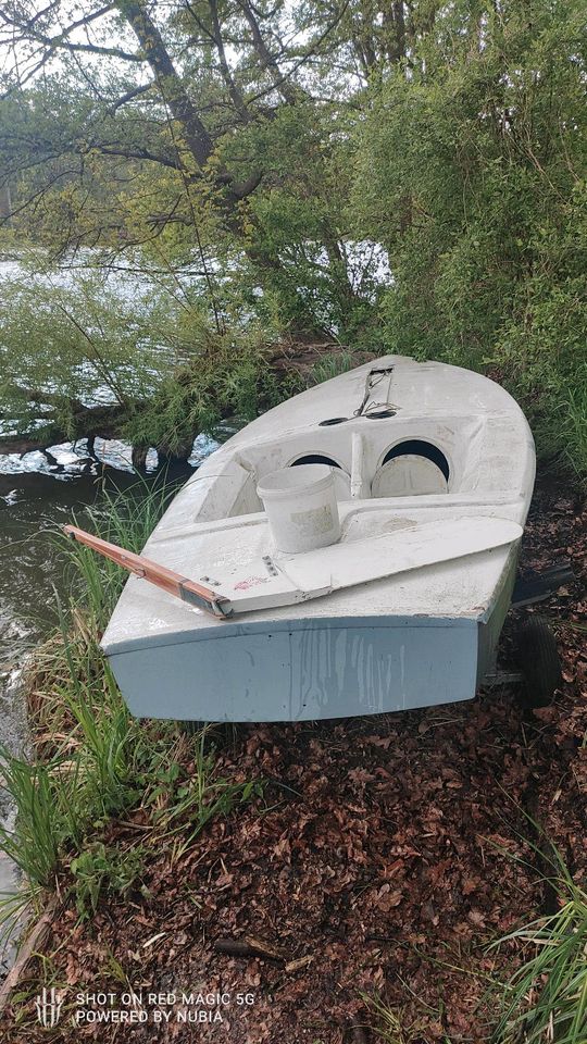 Segelboot mit Zubehör in Buckow (Märkische Schweiz)