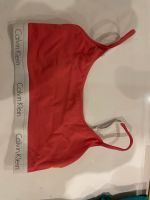 pinker calvin klein bustier Niedersachsen - Hessisch Oldendorf Vorschau