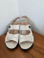 Waldläufer Sandalen Sommersandale DamenschuheGröße 41.5 weite H Baden-Württemberg - Haiterbach Vorschau