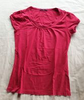 Edles HUGO BOSS T-Shirt in rot mit schicker Raffung am Ausschnitt Berlin - Lichtenberg Vorschau