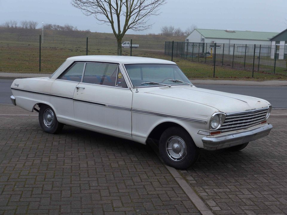 Chevy Nova 2dr Hardtop Coupé 1963 in Zarrentin