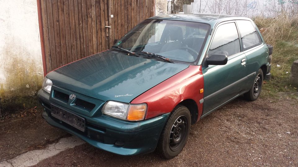 Schlachtfest Toyota Starlet P7 P8 P9 Ersatzteile Motor Getriebe in Gotha