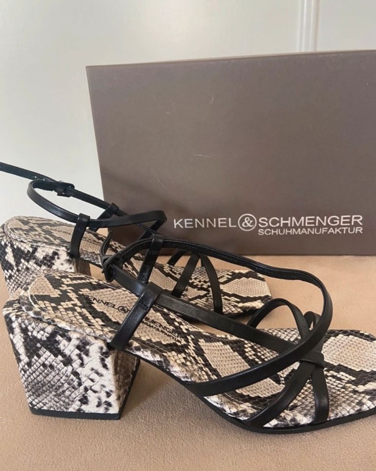 Kennel & Schmenger Sandaletten | Gr. 38,5 schwarz in Filderstadt
