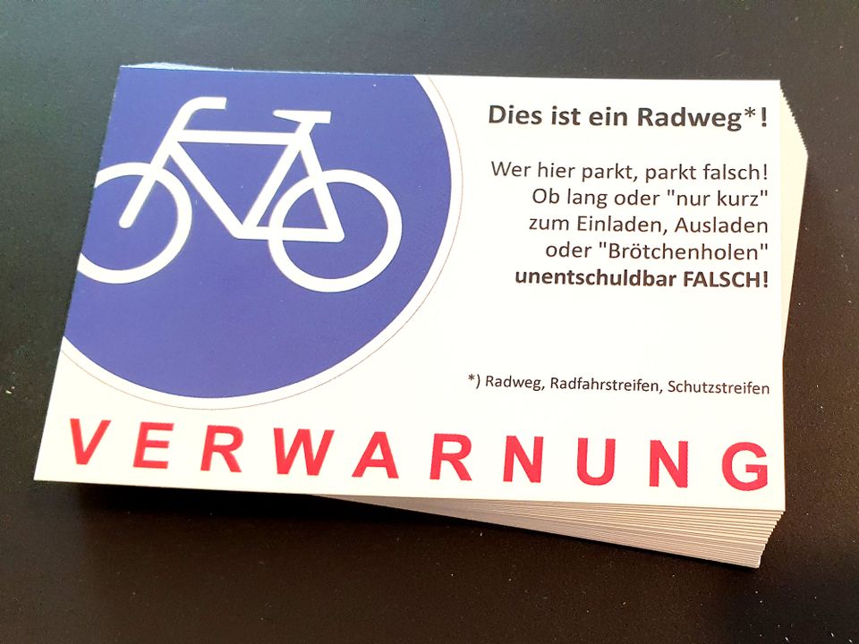 VERWARNUNG wegen Parkens auf dem Radweg - Dies ist ein Radweg! in Frankfurt am Main