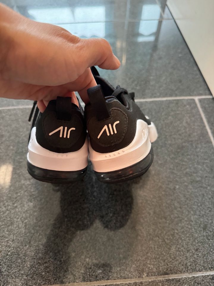 Nike Air Max Infinity Größe 30 neu in Düren