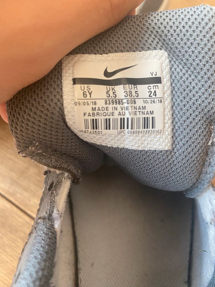 Nike Dunk grau, schwarz, weiß, Größe 38,5 in Lüdenscheid