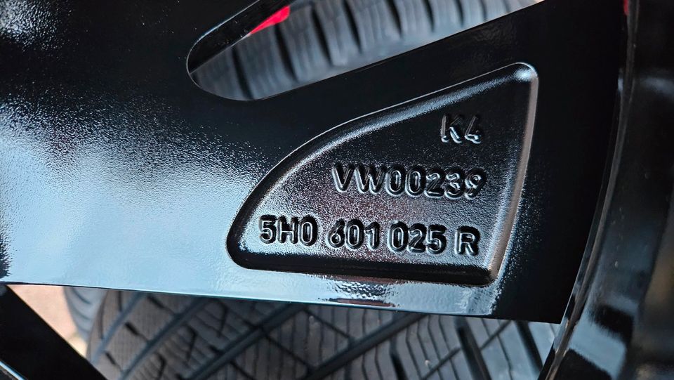 4 neu Allwetterräder Vredestein Golf 8 GTI Adelaide 5H0601025R in Philippsburg