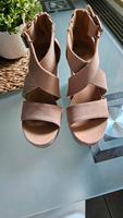 UGG Keilsandalen Gr. 37 rosa Nordrhein-Westfalen - Kamen Vorschau