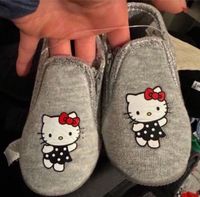 Hello Kitty Baby Mädchen Hausschuhe Größe 23 Neu mit Etikett Baden-Württemberg - Heidelberg Vorschau