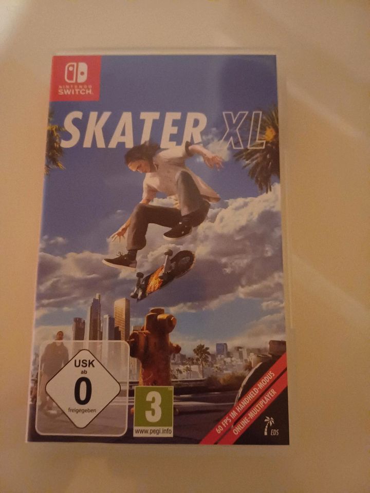 Nintendo Switch Skater XL in Waldbröl