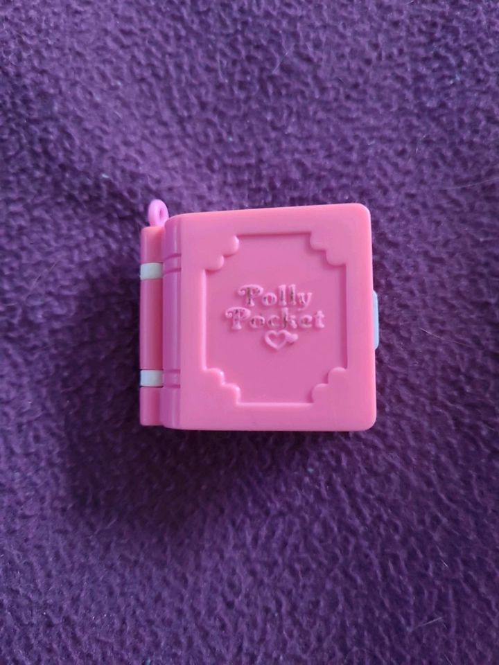 Polly Pocket Mini Anhänger Buch 1995 Bluebird in Bielefeld