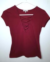 Charlotte Russe T-Shirt Gr. S mit V-Ausschnitt in dunkel rot Saarland - Homburg Vorschau