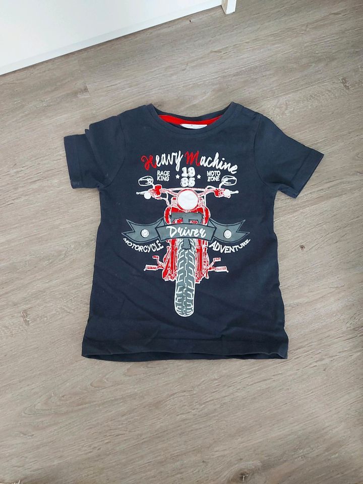 Kinder TShirt s.Oliver, Karstadt, H&M in Gummersbach