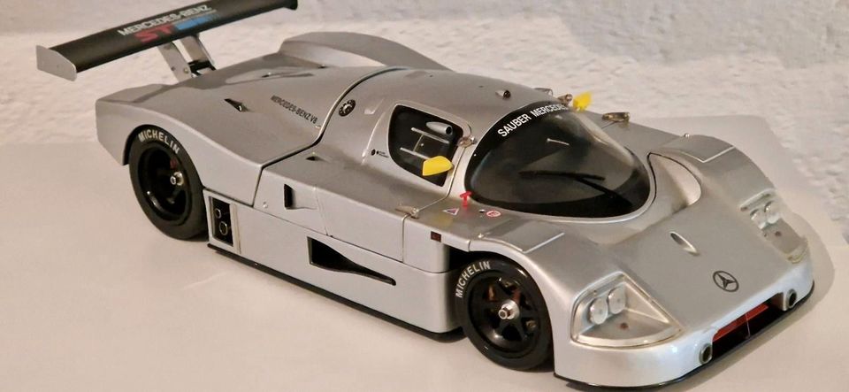 EXOTO 1/18 Sauber-Mercedes C9 Racing Legends in Mannheim