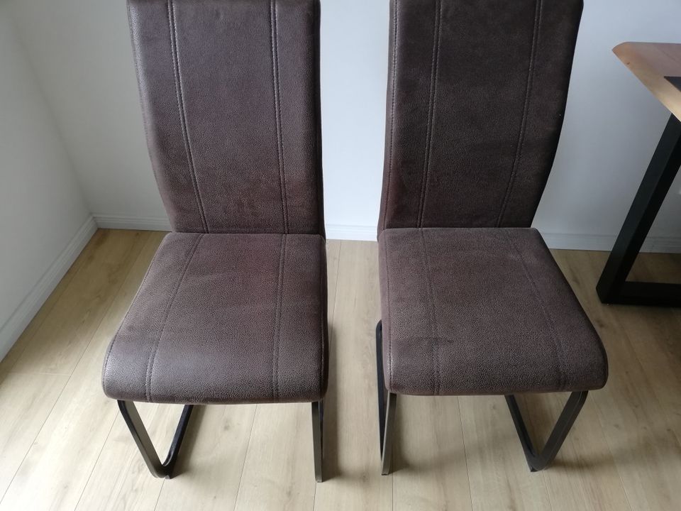 2 Eßtisch-Leder-Stühle, braun, neu in Wuppertal