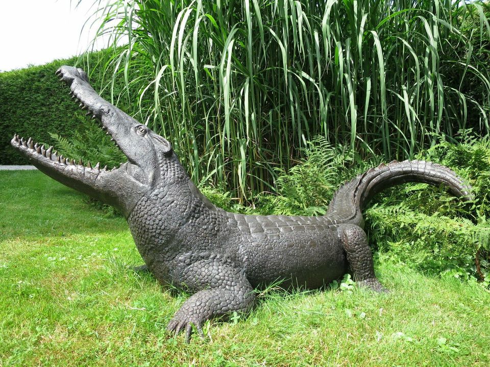 Bronzefigur Krokodil Alligator Garten Statue in Bernried Niederbay