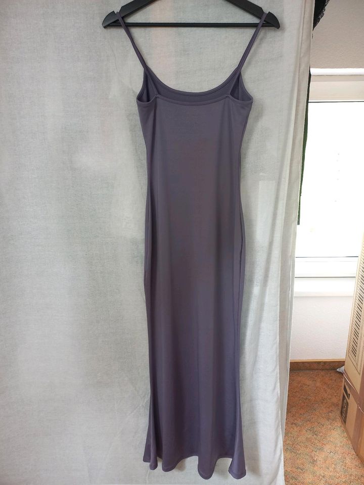 Langes Kleid Bodycon xxs in violett in Bielefeld