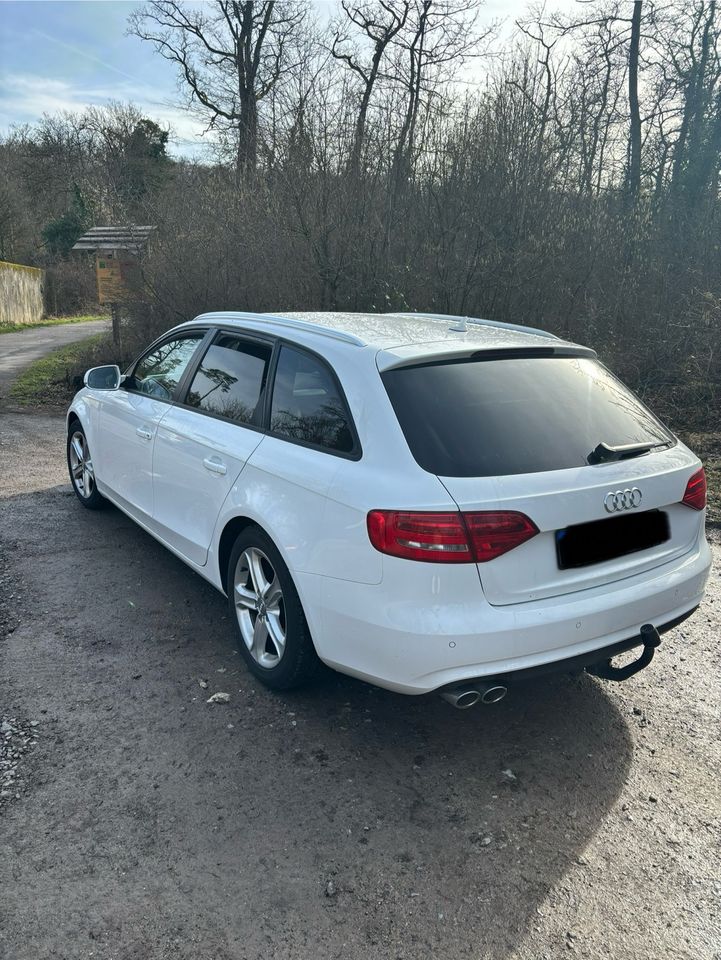 Audi A4 Avant 2.0 TDI DPF clean Diesel multitronic Ambient in Mosbach