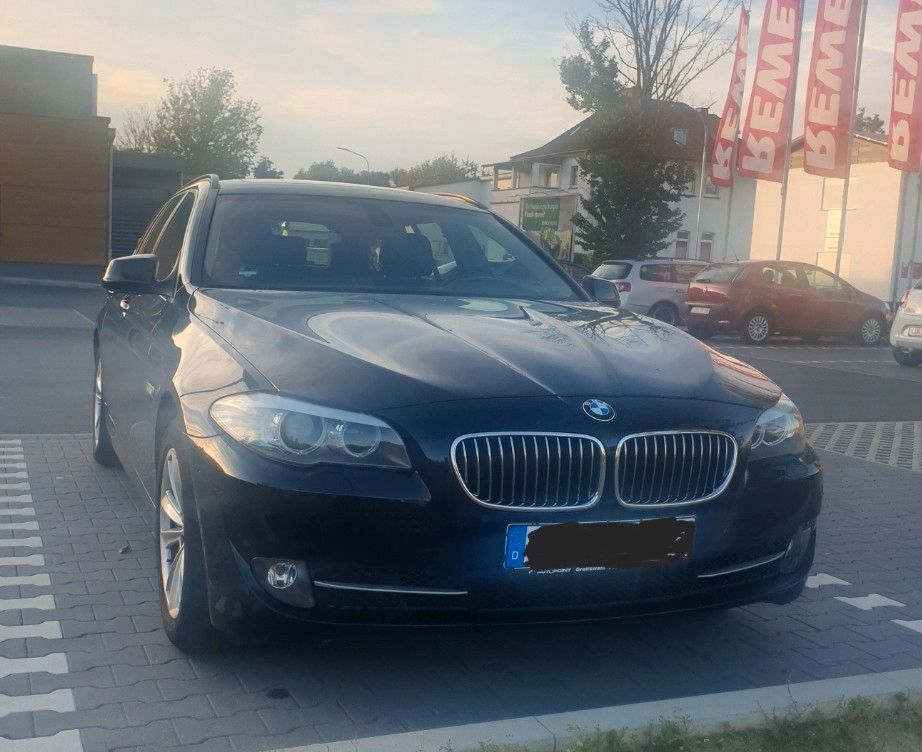 BMW 520d Touring - in Leun