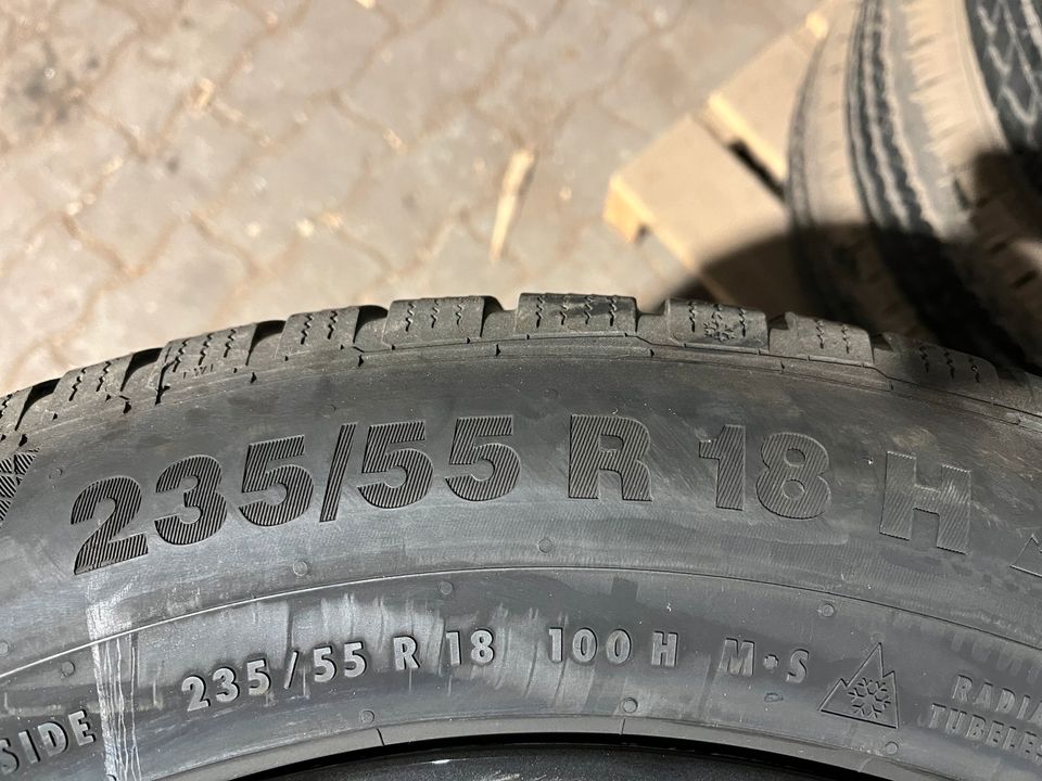 Volvo Alufelgen 235/55R18 100H Conti Winterreifen in Genderkingen