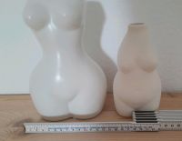 2 Vasen weiblicher Körper / Skulptur-Vasen Hessen - Bad Soden am Taunus Vorschau