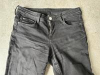 Dunkle H&M Jeans/Jeggings in Gr. 26/32 Nordrhein-Westfalen - Castrop-Rauxel Vorschau