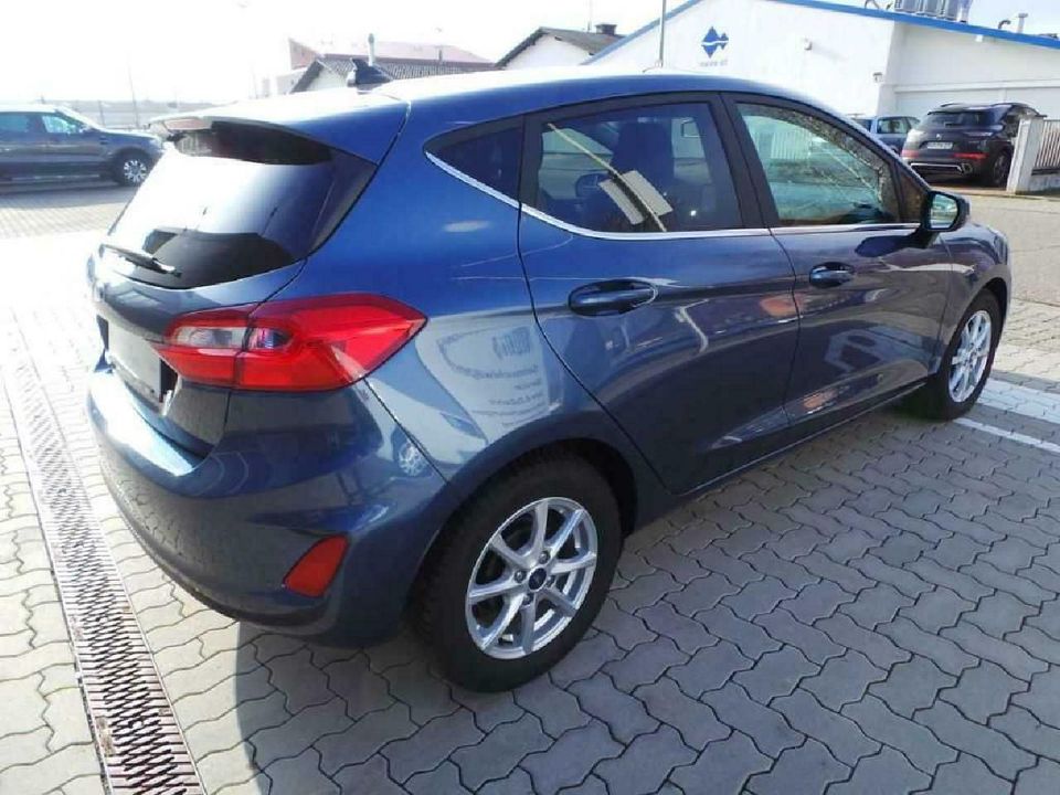 Ford Fiesta 5 t. Titanium, Navi, Winter Paket in Rülzheim