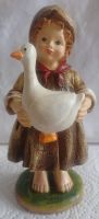 Deko-Figur aus Steinharz - Bauernmädchen mit Gans - Höhe ca. 15cm Sachsen - Oelsnitz / Vogtland Vorschau